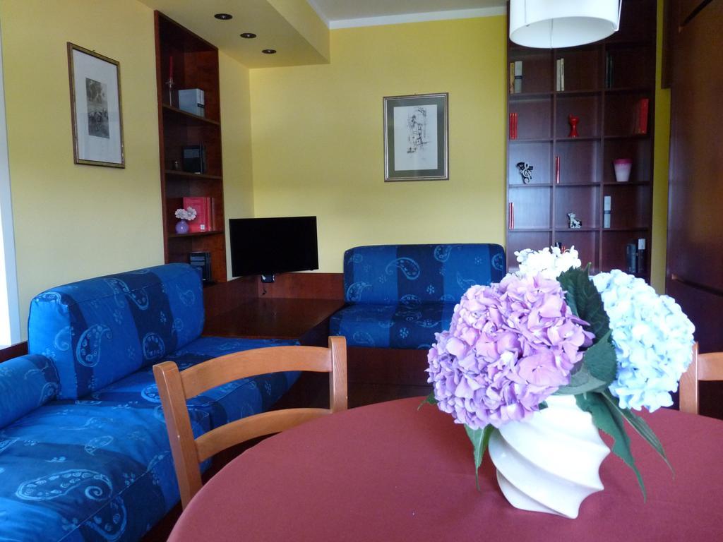 Apartment Lido Gozzano Kamer foto